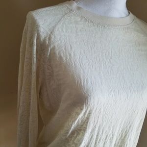 Crew neck burnt out style long sleeve tee